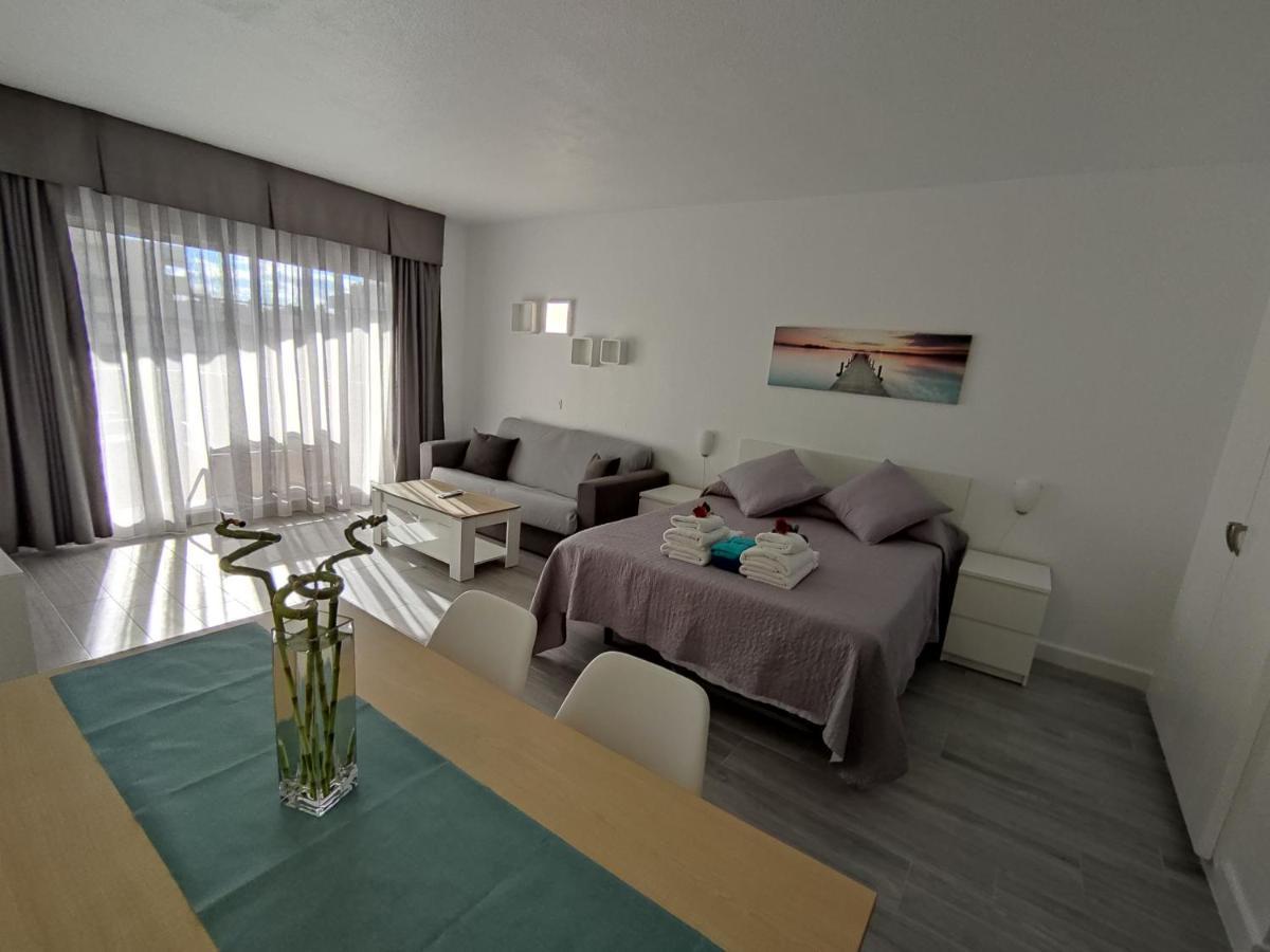 Estudio Benalbeach Primera Linea De Playa Benalmadena Luaran gambar